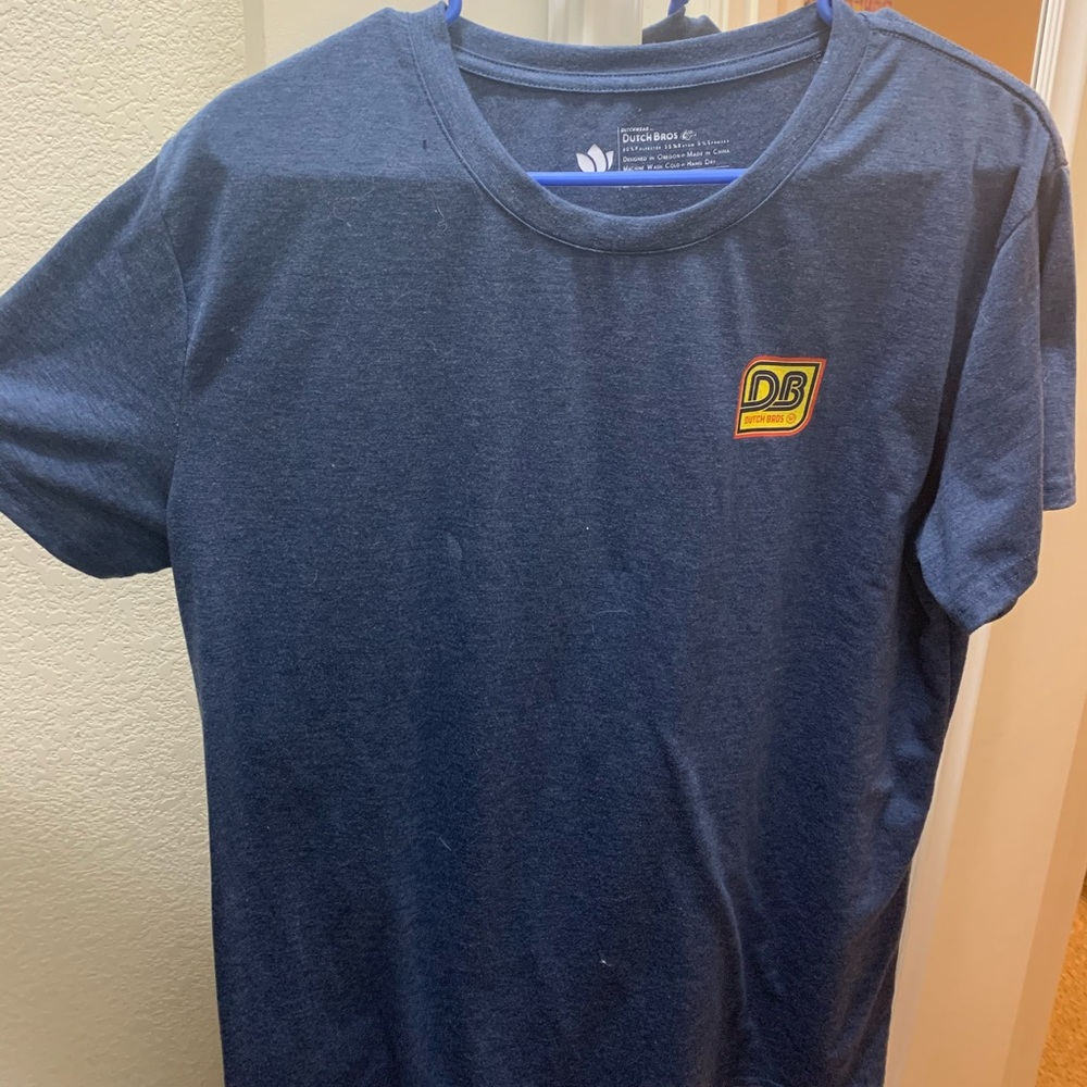 Dutch bros t shirt size XL